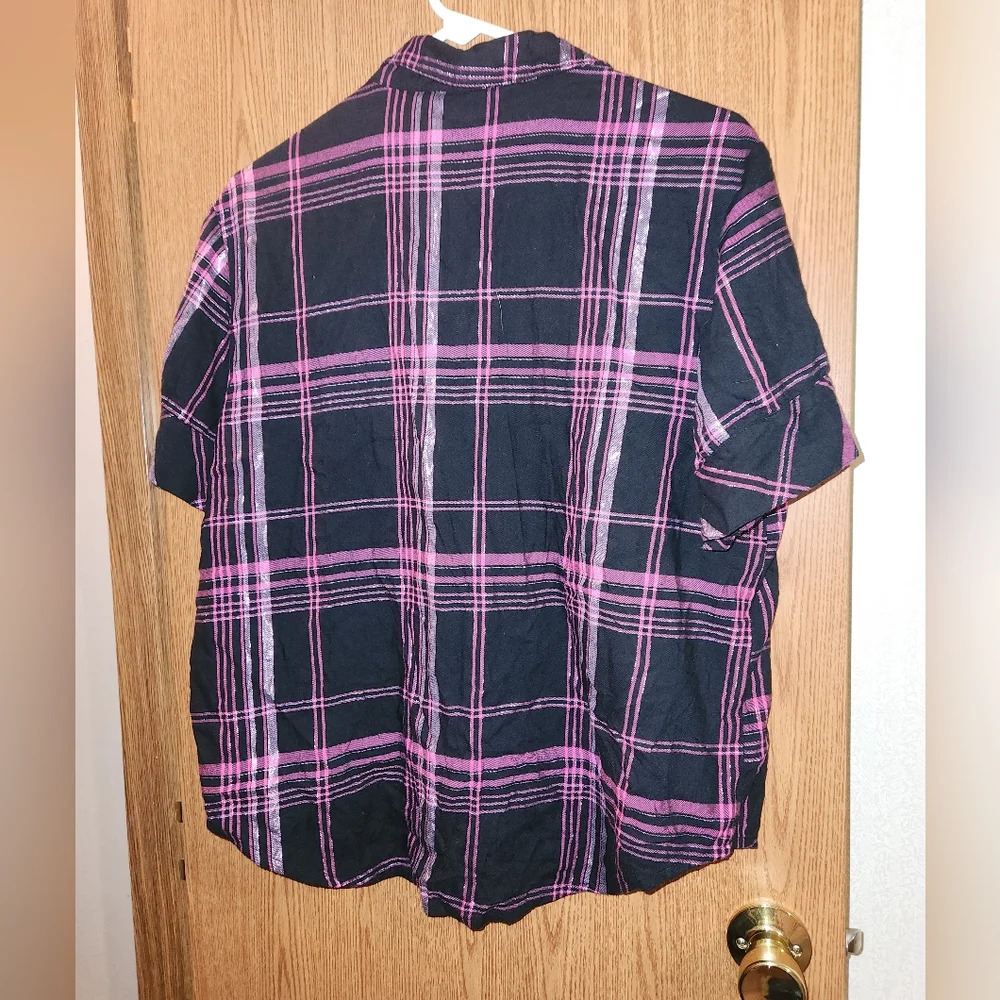 ๐ 3/$15 Victoria's Secret Medium Plaid Pajama Top - Picture 9 of 9